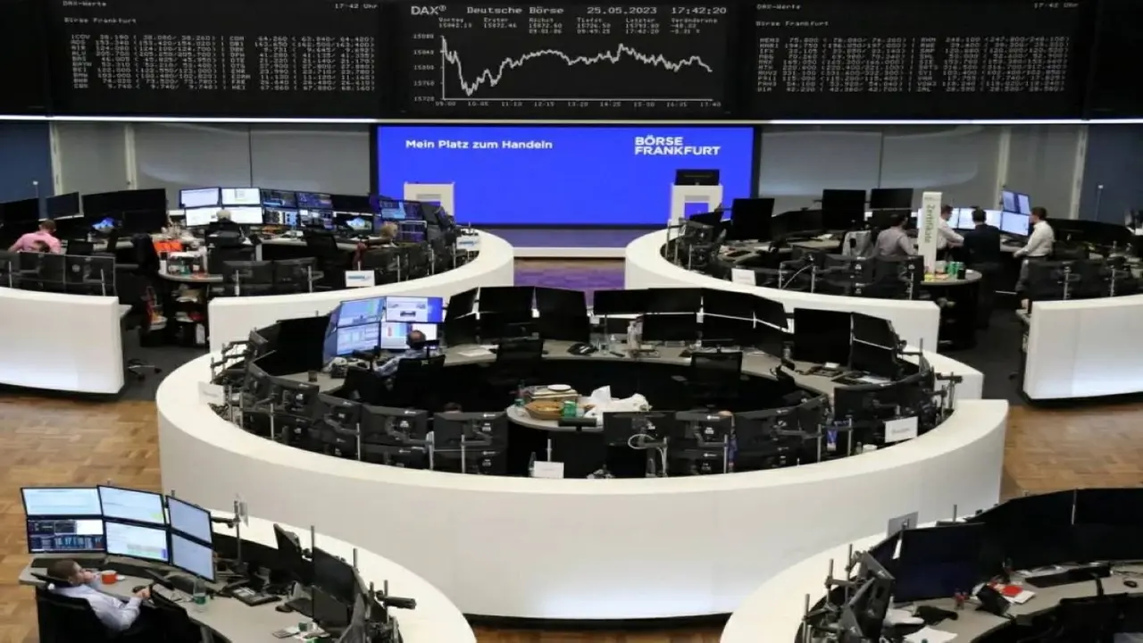الأسهم الأوروبية ترتفع بفضل انتعاش القطاع الصناعي